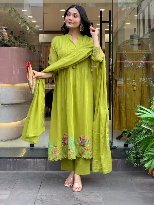 Mahendi Chanderi Silk Embroidery Work Kurti Pant And Dupatta