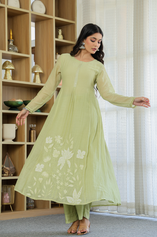PISTA CHANDERI SILK KURTA WITH PANT AND EMBROIDERED DUPATTA