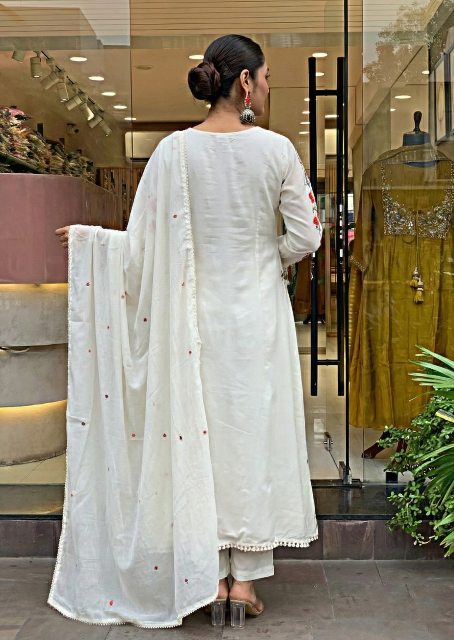 White Color Elegant Chanderi Silk Kurta Pant Set with Embroidered Dupatta