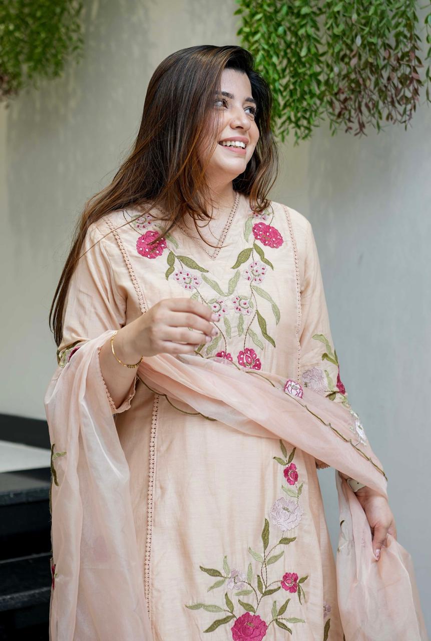Peach Chanderi Silk Embroidered Salwar Suit