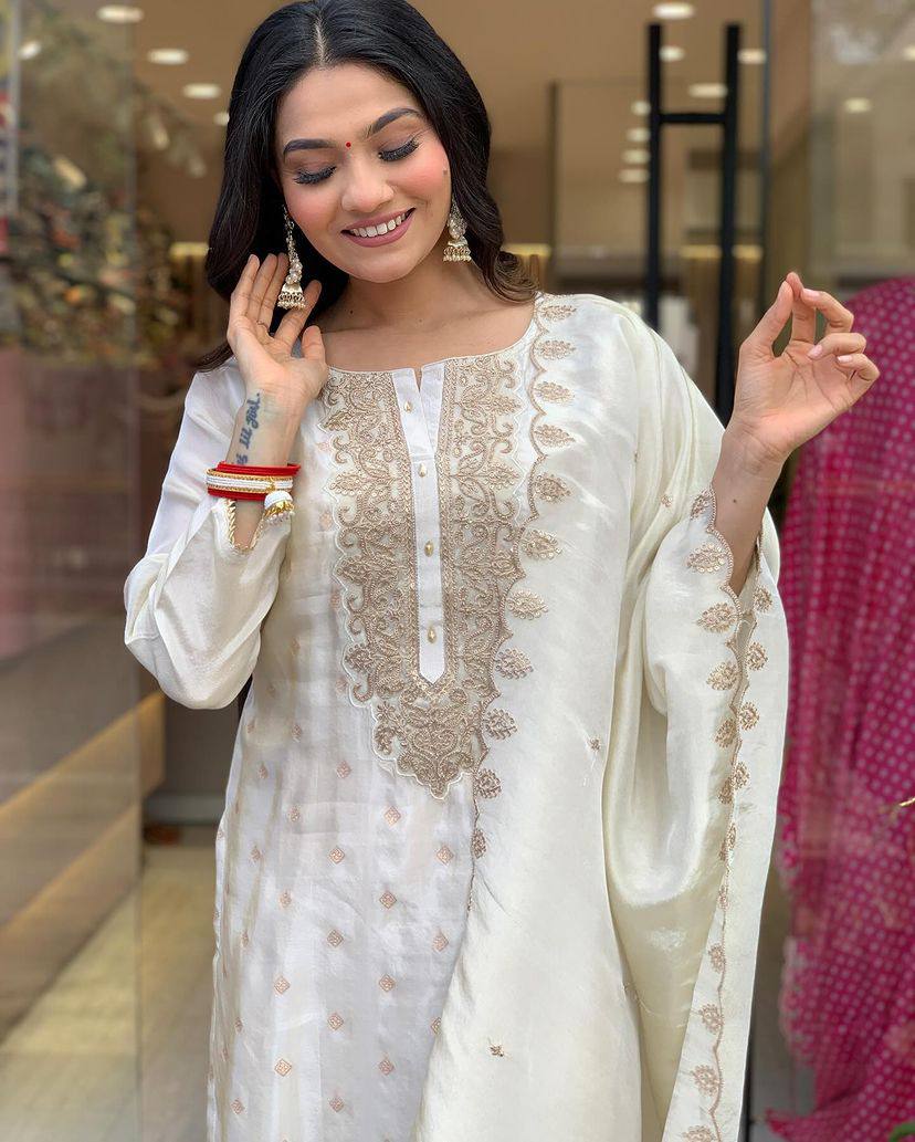 Off White Zari Viscose Rayon Salwar Kameez With Dupatta