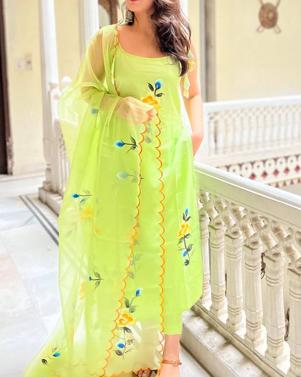 Elegant Light Green Floral Viscose Readymade Kurti with Dupatta