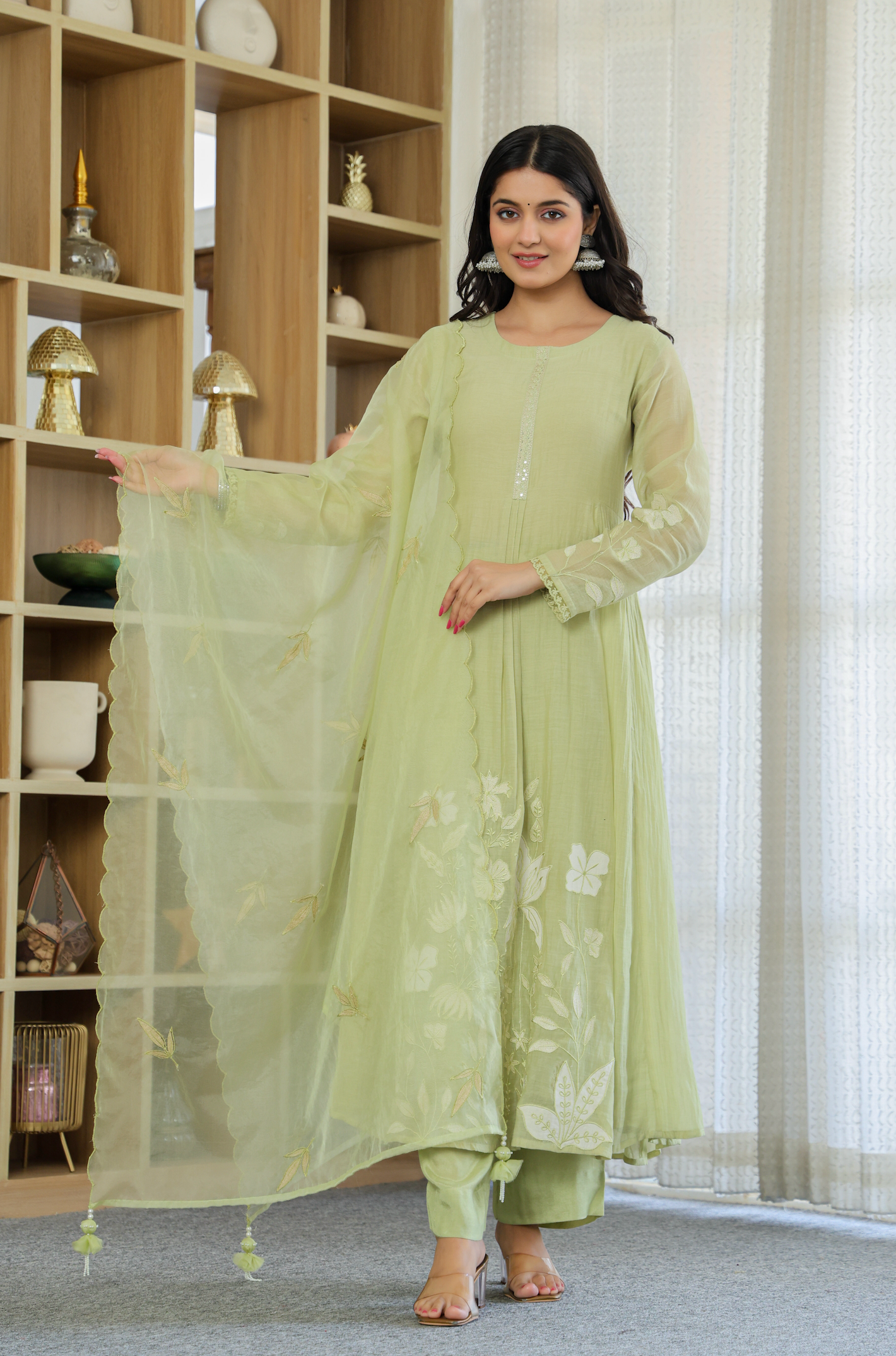 PISTA CHANDERI SILK KURTA WITH PANT AND EMBROIDERED DUPATTA