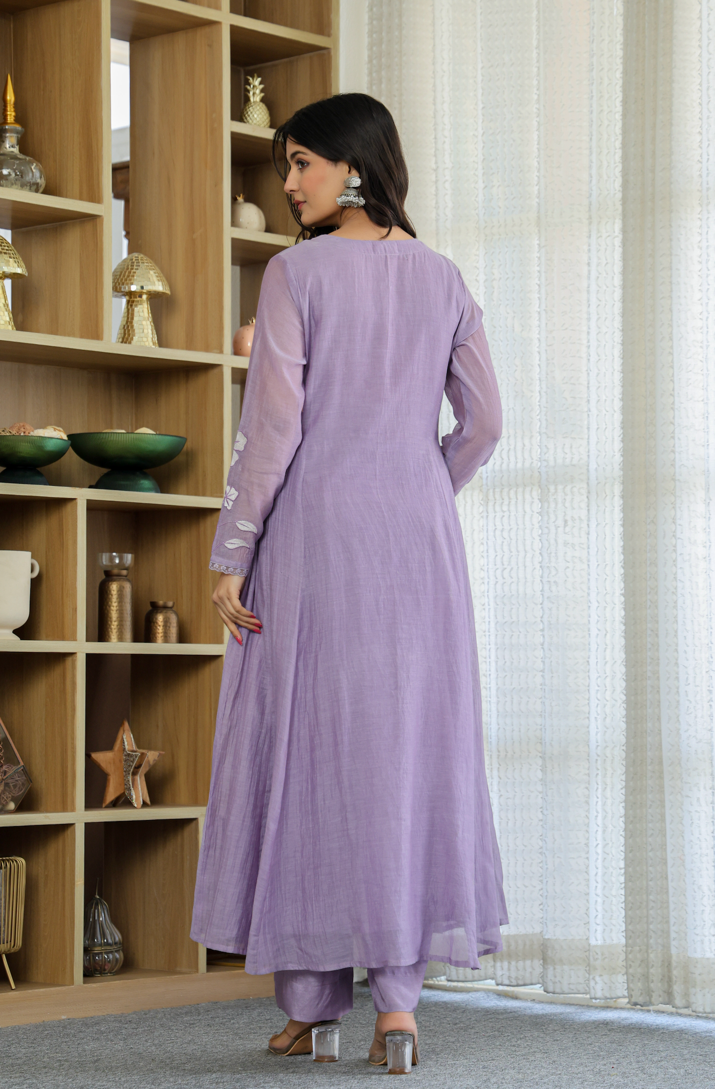 LAVENDER CHANDERI SILK KURTA WITH PANT AND EMBROIDERED DUPATTA