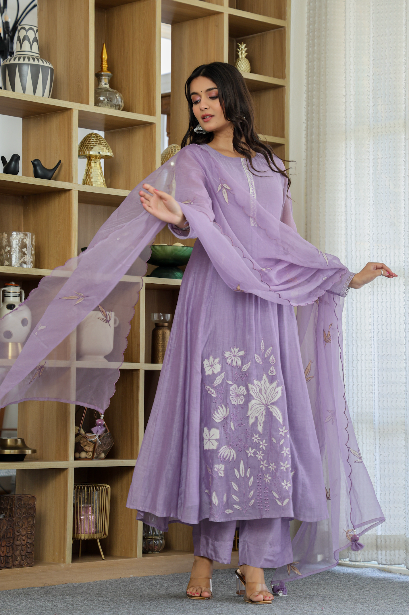 LAVENDER CHANDERI SILK KURTA WITH PANT AND EMBROIDERED DUPATTA