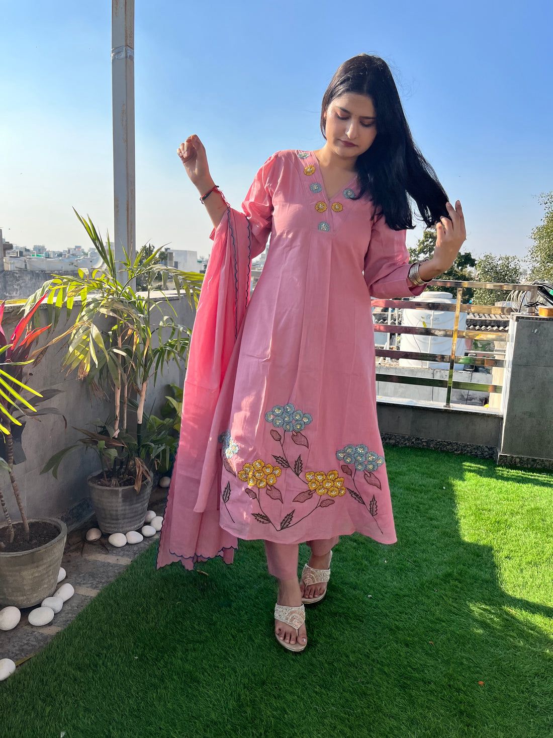 Elegant Pink Floral Kurta Set