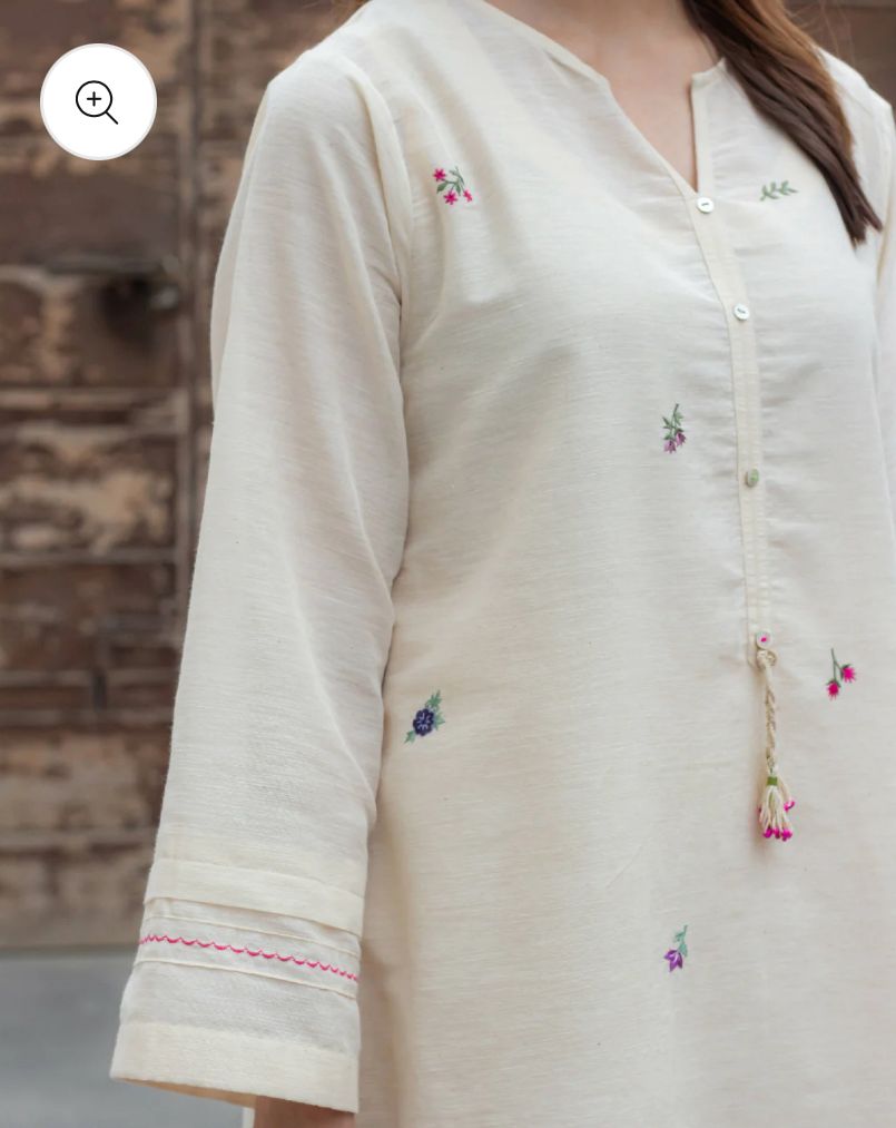 bazarkurti Elegant Off-White Embroidered Kurta Set