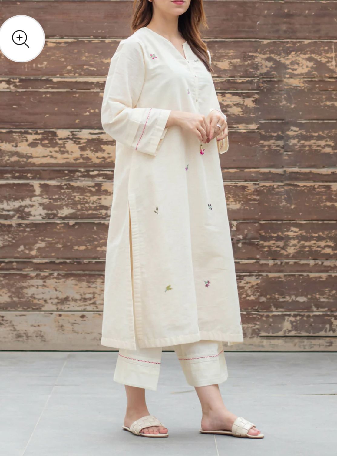 bazarkurti Elegant Off-White Embroidered Kurta Set
