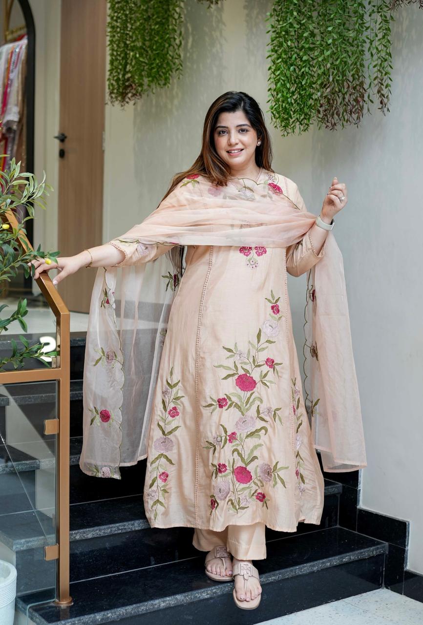 Peach Chanderi Silk Embroidered Salwar Suit