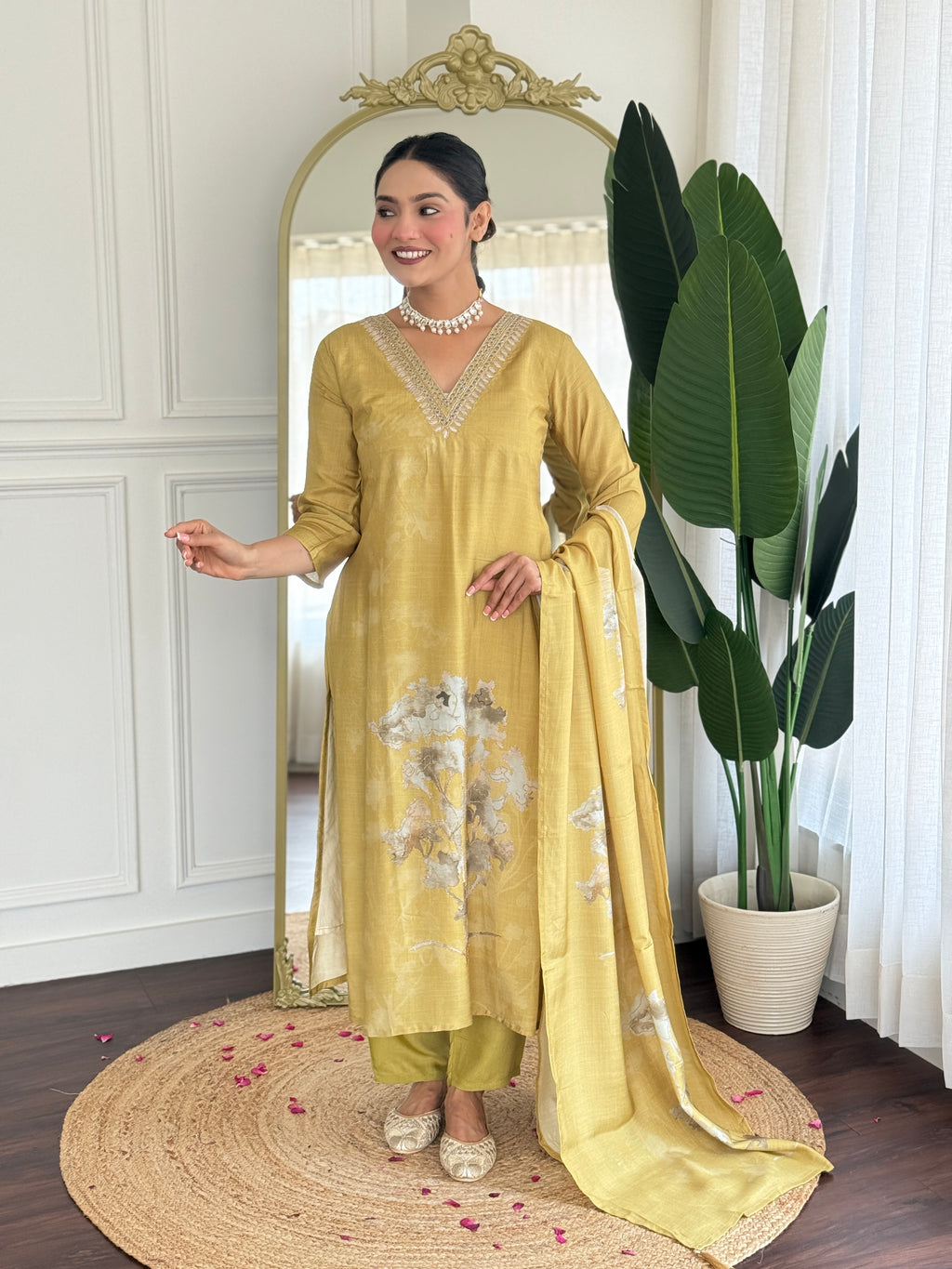 Classic Handwork Embroidered Muslin Fully Stitched Kurti Set with Digital Print